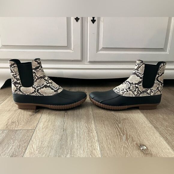 UO Duck Boot Size 9 Urban Outfitters - Picture 8 of 13